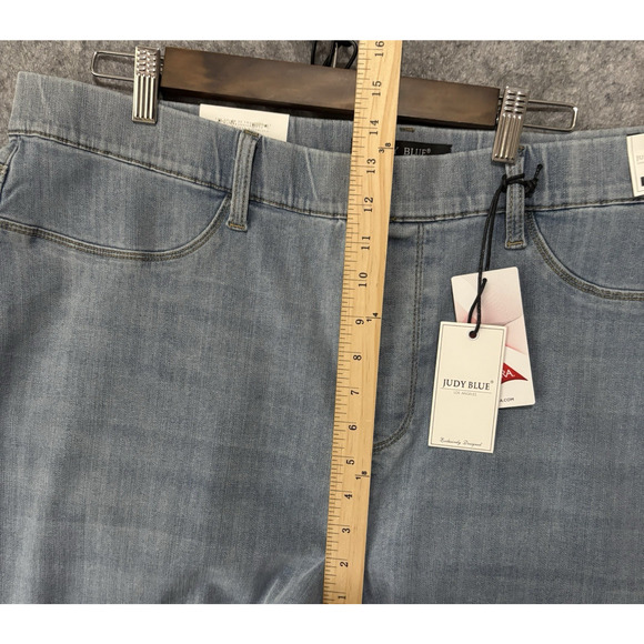 Judy Blue Skinny Fit Pull On Jeans Sz 24W Blue Light Wash Stretch Mid Rise NWT - Picture 10 of 11